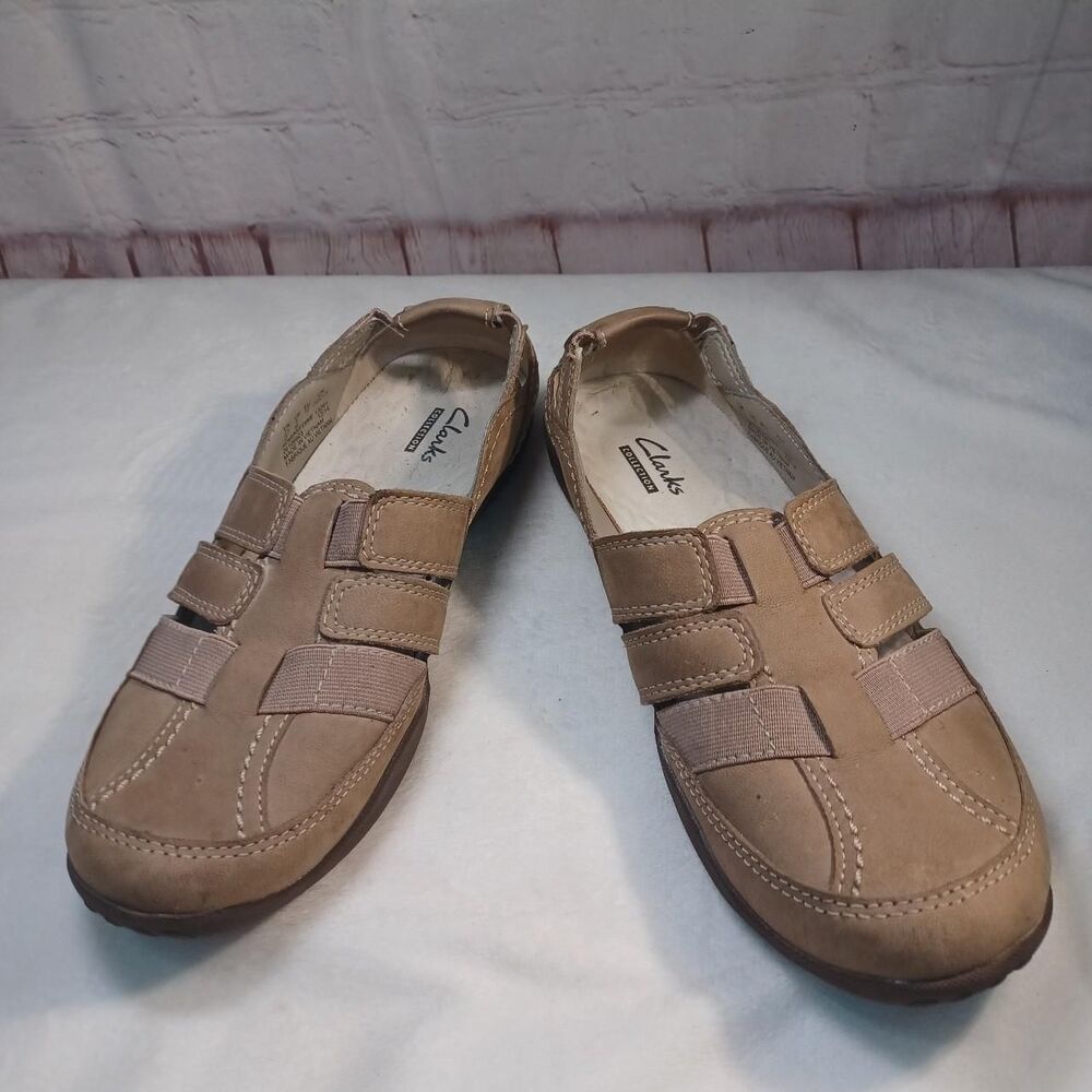 Clarks Women's Tan and Brown Loafers